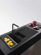 UBG 651-100 CZARNY MAT CZARNY ODPŁYW 2.PNG