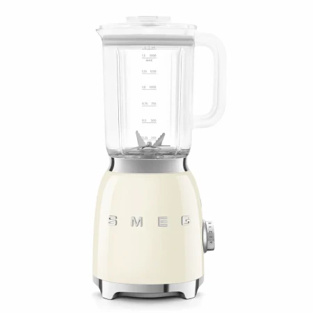 Kremowy blender kielichowy SMEG BLF03CREU prezentowany od przodu.