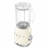 Kremowy blender kielichowy SMEG BLF03CREU. Ujęcie pod kątem i z góry