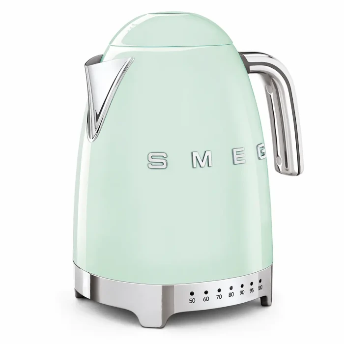 2. Czajnik SMEG KLF04PGEU w kolorze pastelowej zieleni