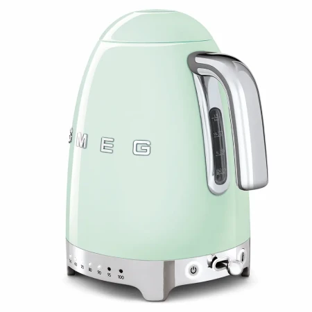 3. Czajnik SMEG KLF04PGEU w kolorze pastelowej zieleni