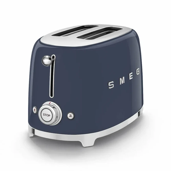 3. Toster SMEG TSF01NBEU w kolorze morskiego błękitu
