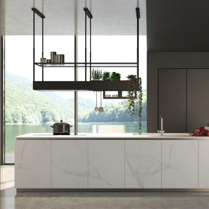 SPAZIOCIRCLETECH180ISOLACZARNY3.png