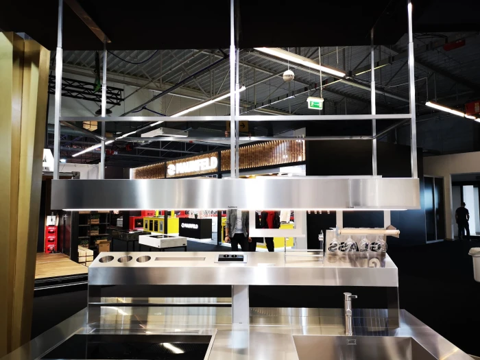 SPAZIOCIRCLETECHISOLA180INOX7.jpg