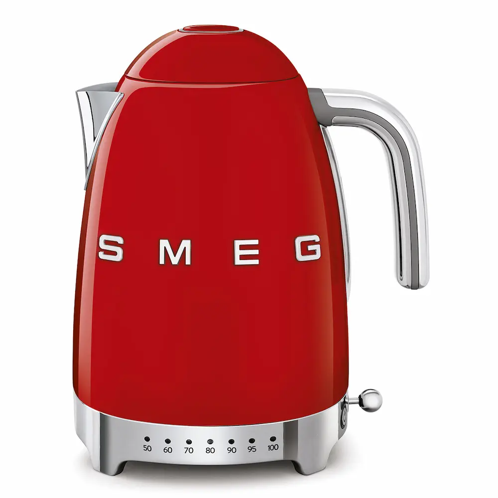 Czerwony czajnik elektryczny SMEG KLF04RDEU z regulacją temperatury